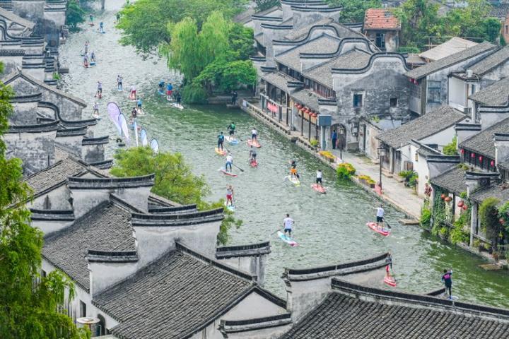 龙板比赛,龙板比赛炫酷竞技，速度与激情的较量！